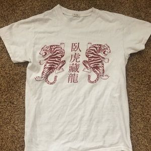 Brandy Melville Chinese lettering top